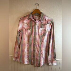 Wrangler Women’s Pearl Snap Long Sleeve